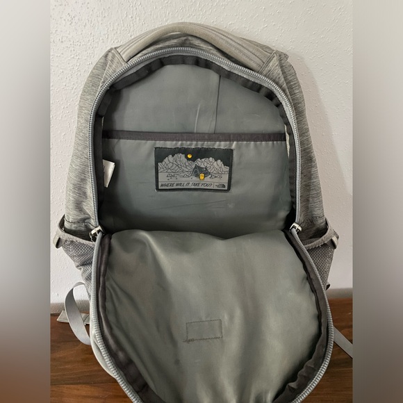 The North Face Jester Backpack, Mid Grey Dark Heather/TNF Black - Picture 3 of 5